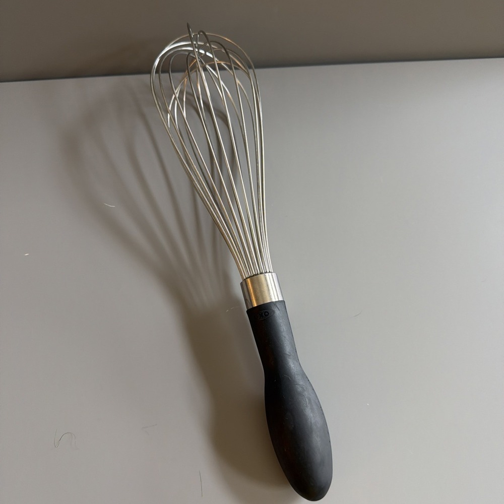 OXO Good Grips Balloon Whisk, Stainless Steel/Silicone, Black, 11 in